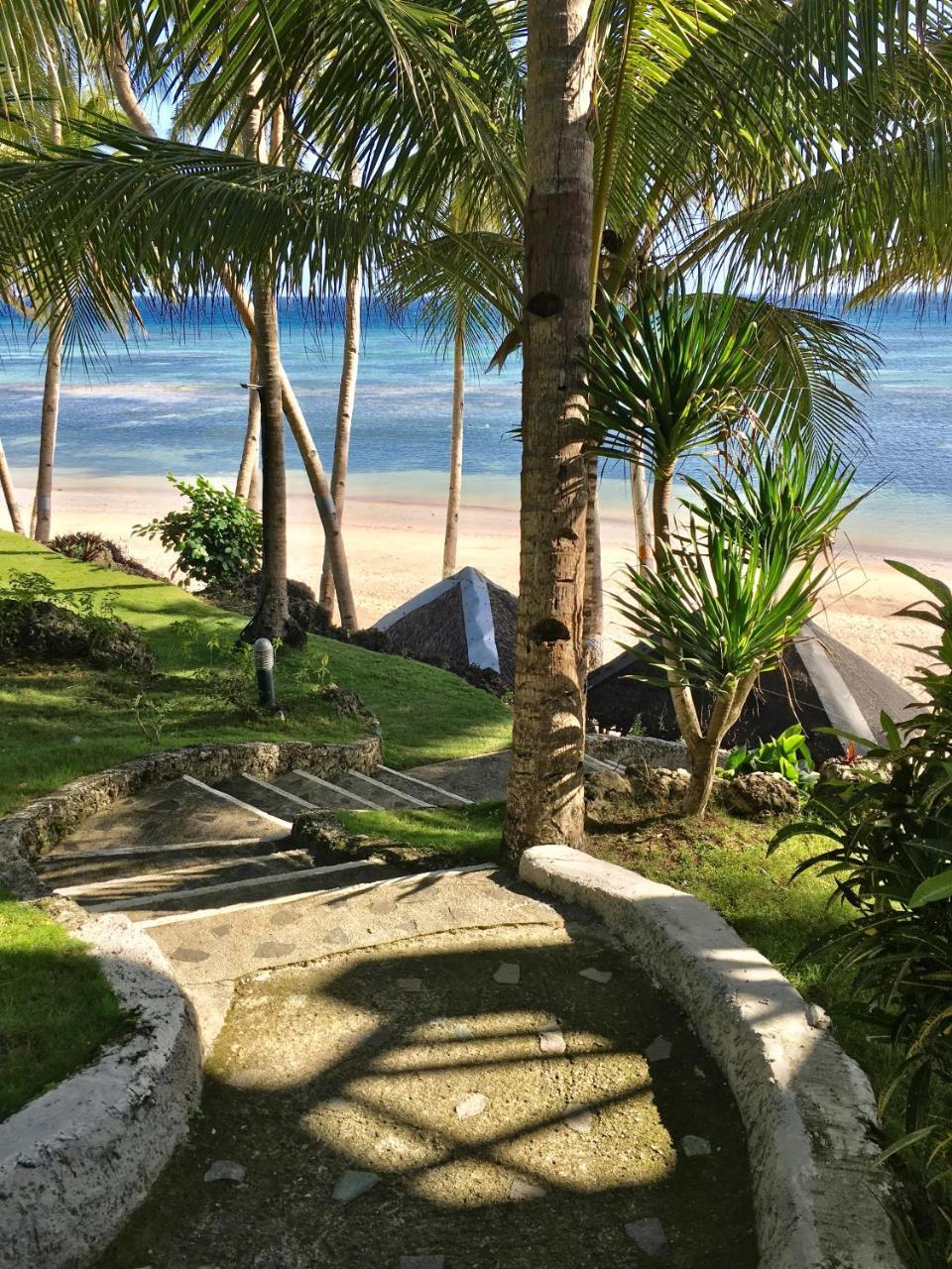 Anda White Beach Resort Экстерьер фото
