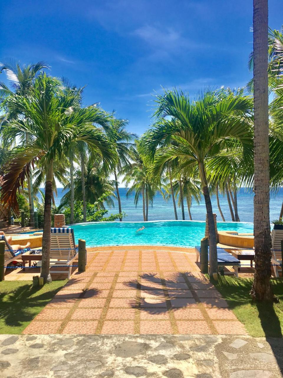 Anda White Beach Resort Экстерьер фото